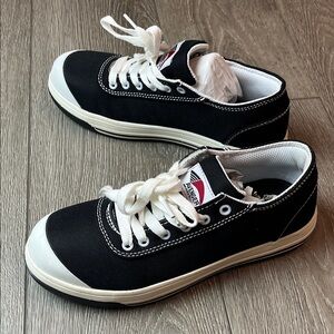 Avenger work boots Black Canvas Sneakers women 7 U.S.
